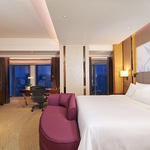 Premier King Room